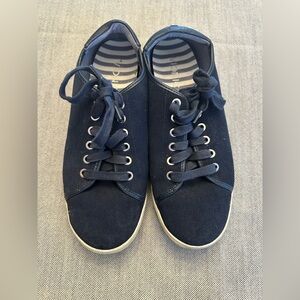 Vionic, Brinley, navy blue sneaker Navy Blue Casual Sneakers- size 9